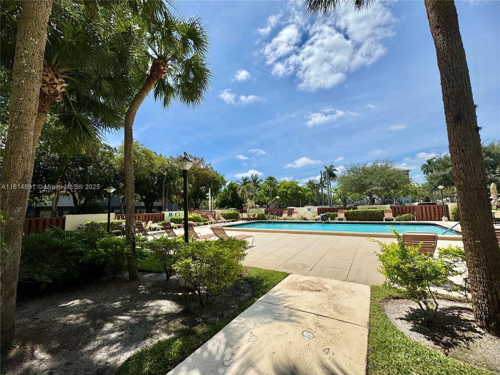 COUNTRY CLUB TOWER OF COR - Residential Lease