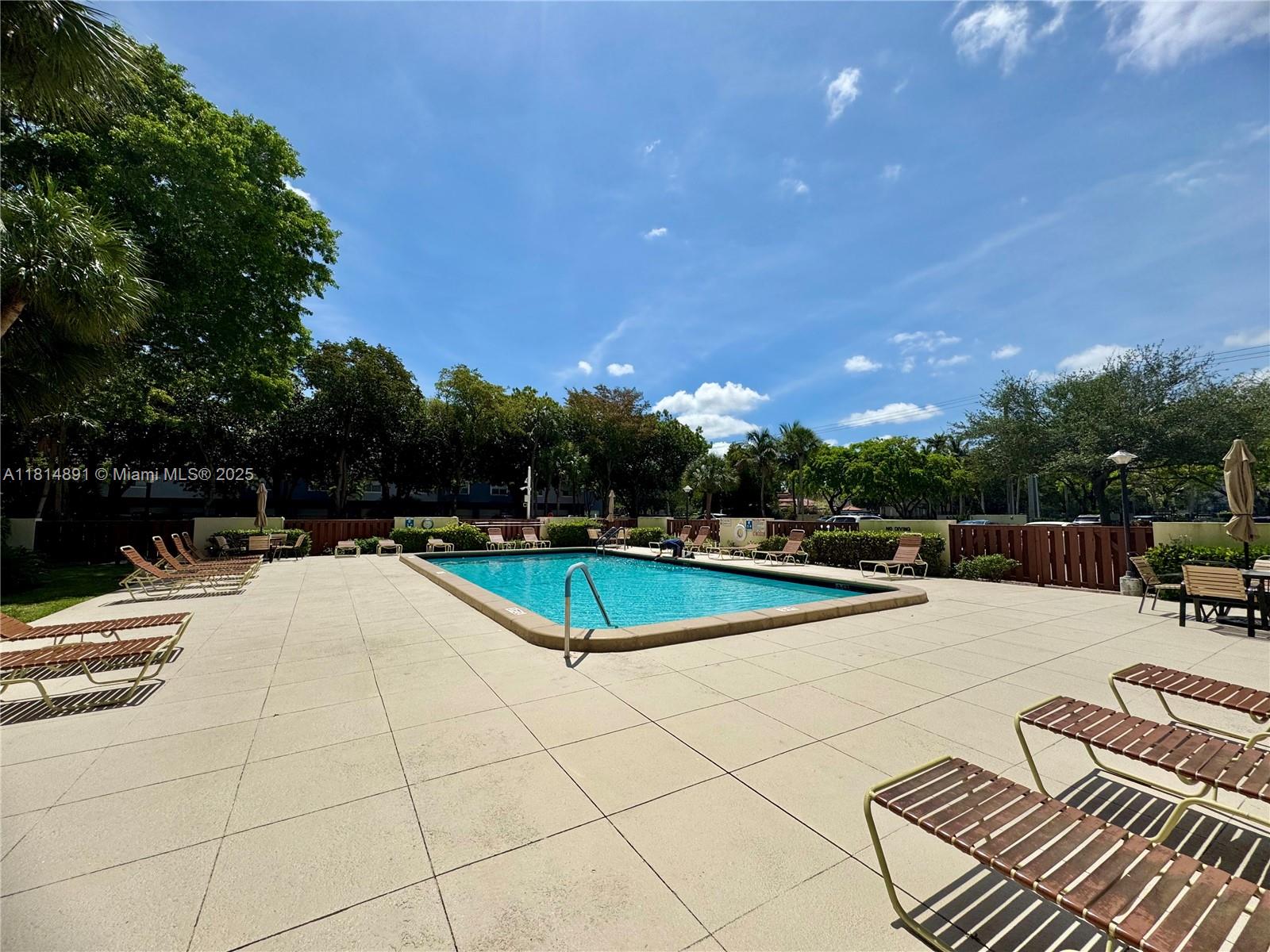 COUNTRY CLUB TOWER OF COR - Residential Lease