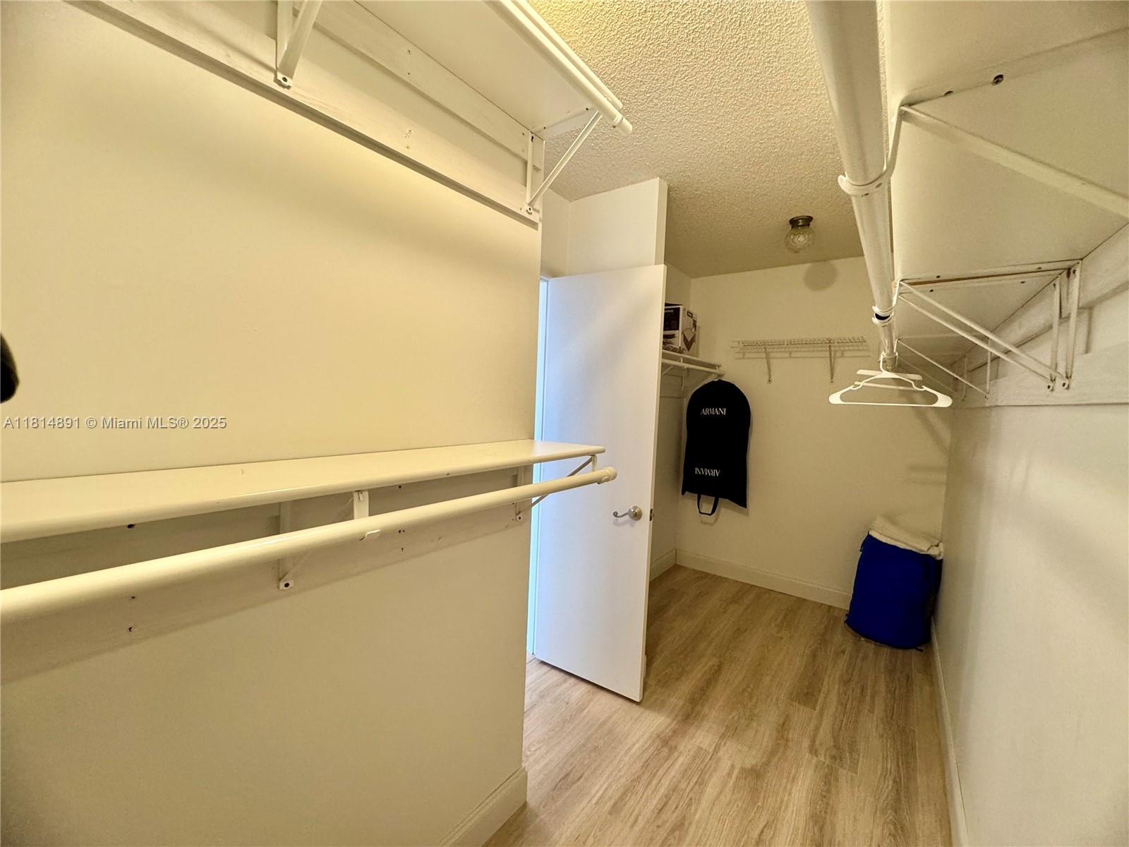 COUNTRY CLUB TOWER OF COR - Residential Lease