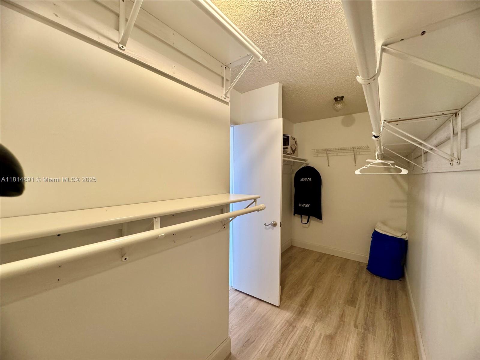 COUNTRY CLUB TOWER OF COR - Residential Lease