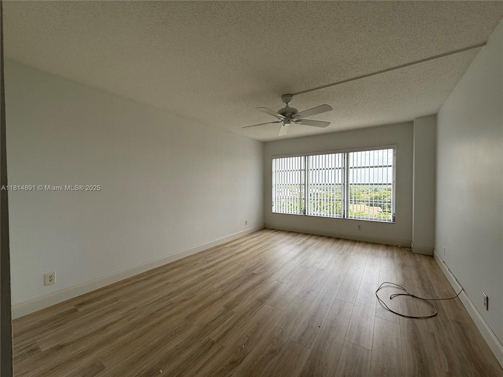 COUNTRY CLUB TOWER OF COR - Residential Lease