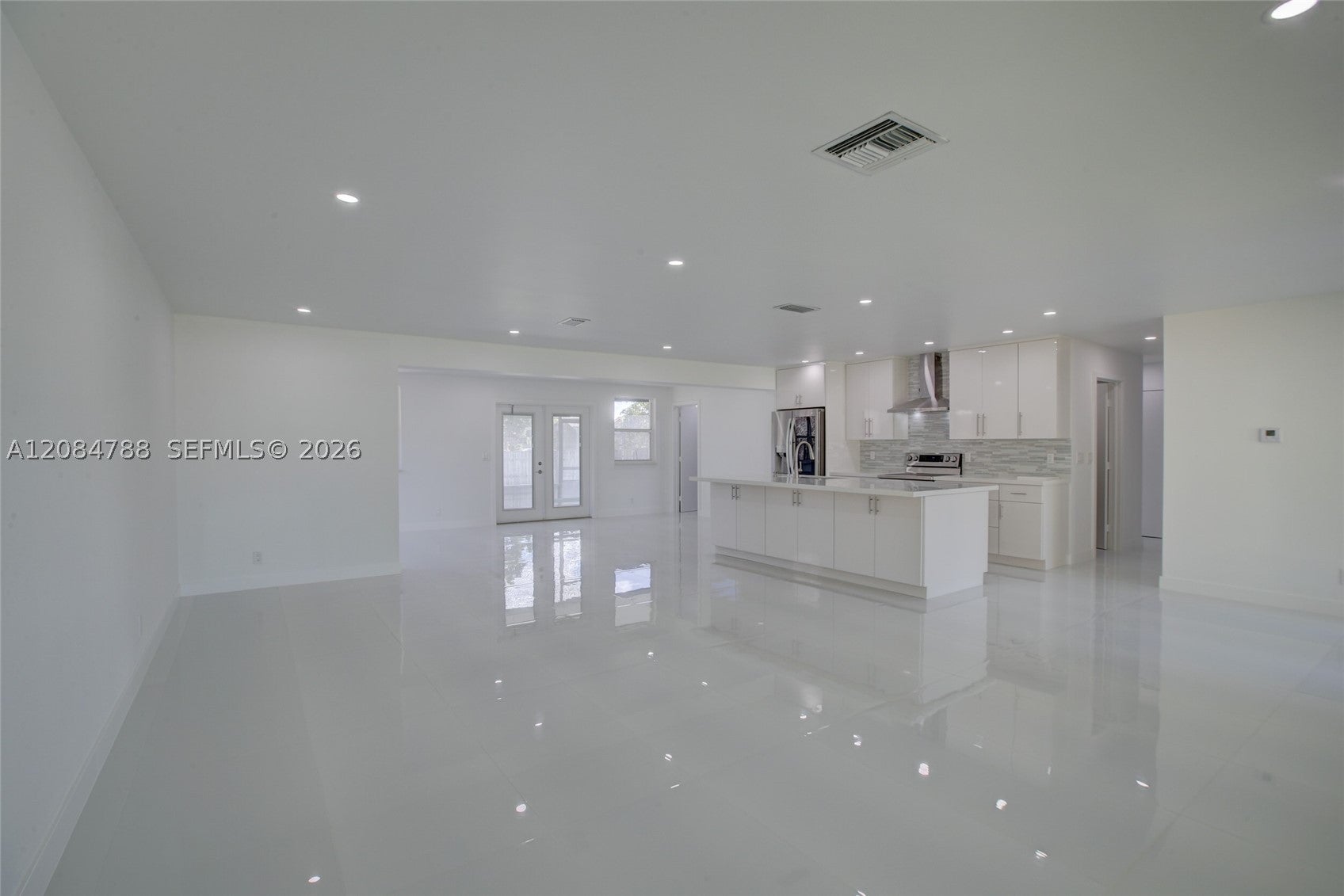 1801 N 54th Ave