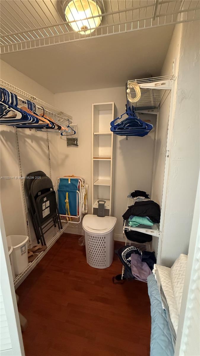 FAIRLAWN - Residential