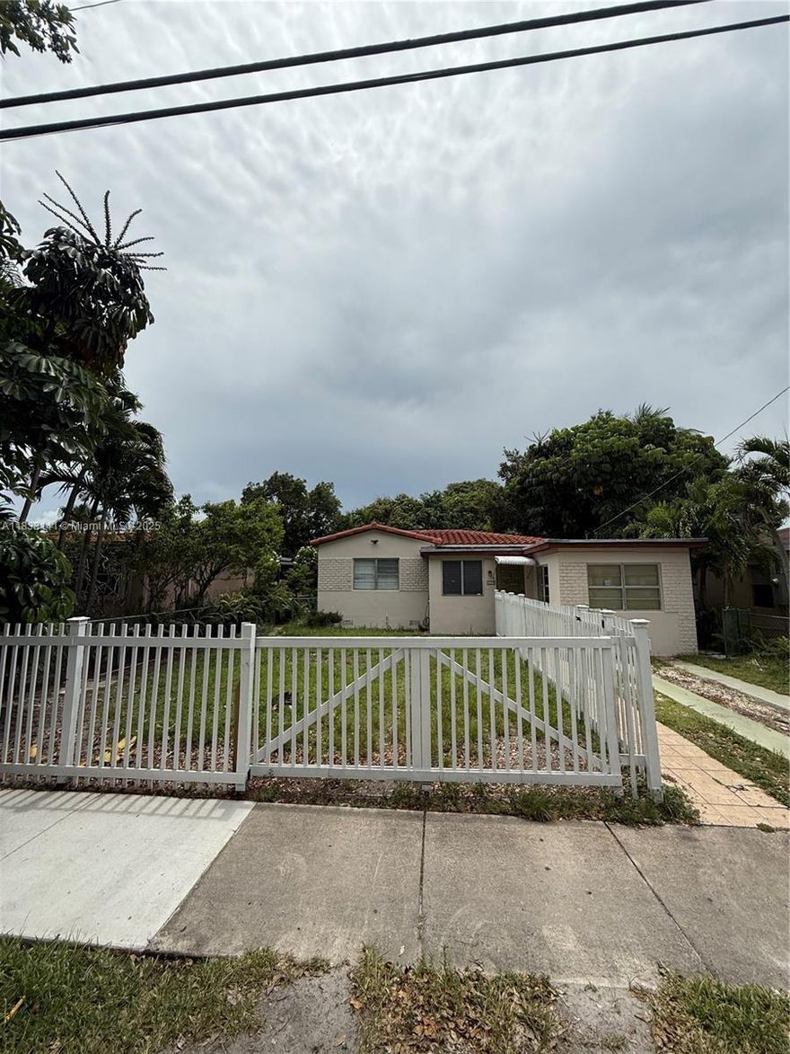 Come See this Property featuring a 2 bedroom and 2 bathroom recently remodeled. Perfect opportunity to make it your home or investment property. It currently has a layout of a 1/1 with an extensive backyard which has the electrical set up ready to make new efficiencies in the rear of the property and a Studio. Can also easily be converted into a 3 Bedroom with 2 Bathroom. Come check it out now. Currently rented. Text for more information.