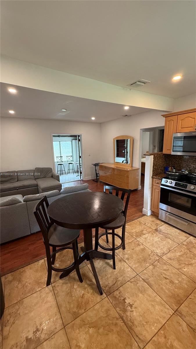 FAIRLAWN - Residential