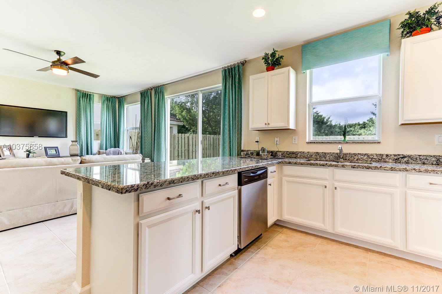 VENTANAS AT HOMESTEAD - Residential