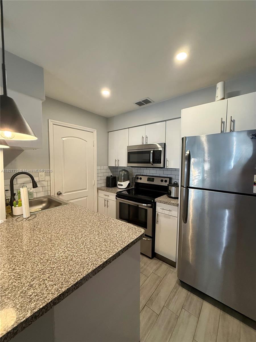 17425 NW 67th Pl F-13