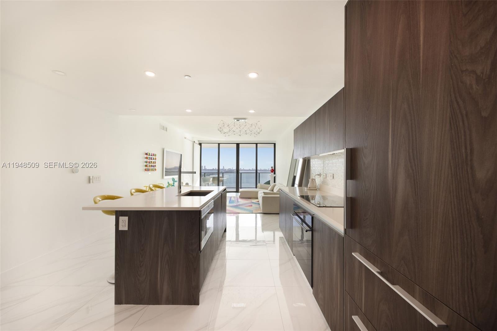 ONE PARAISO CONDO - Residential