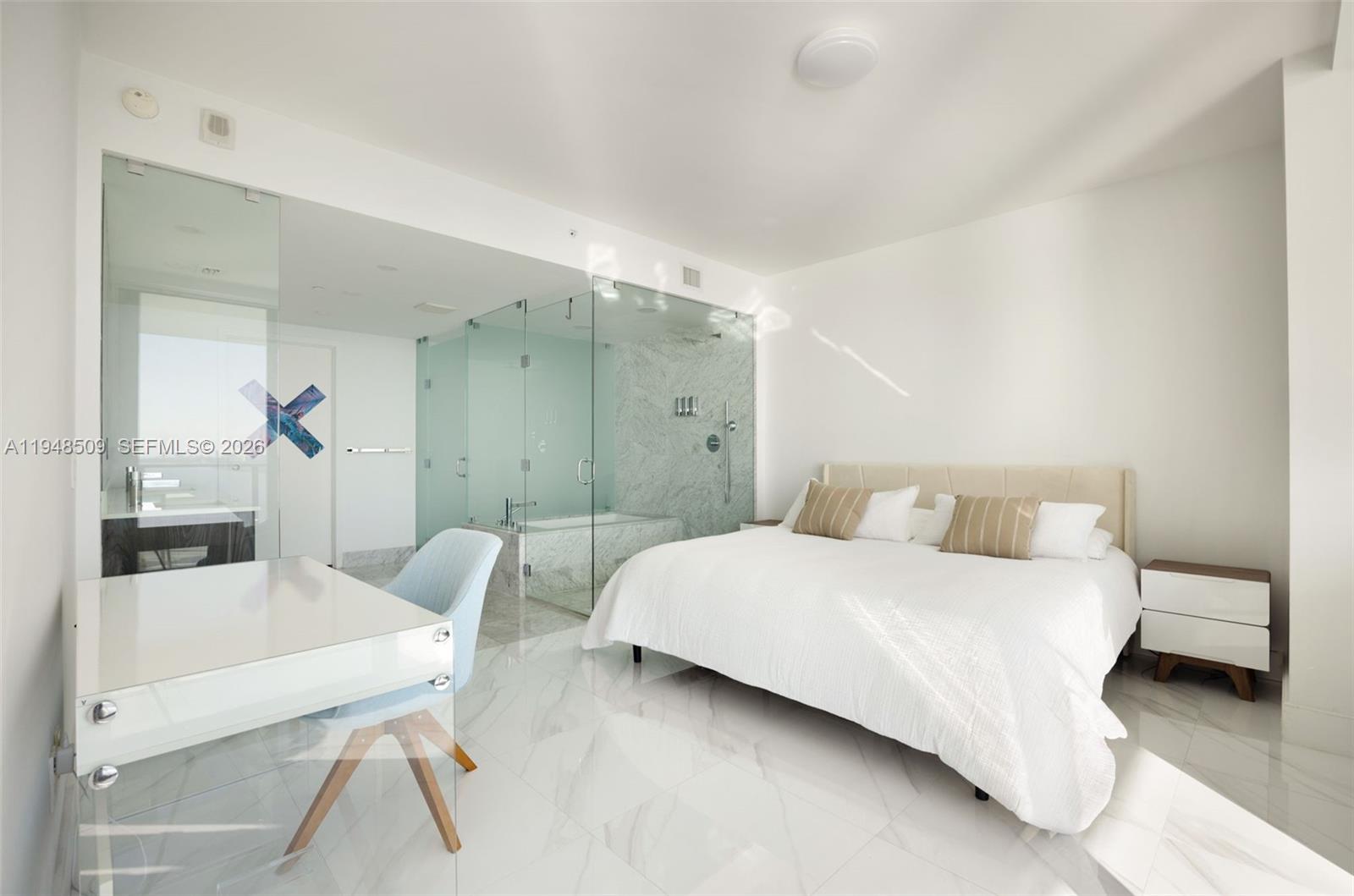 ONE PARAISO CONDO - Residential