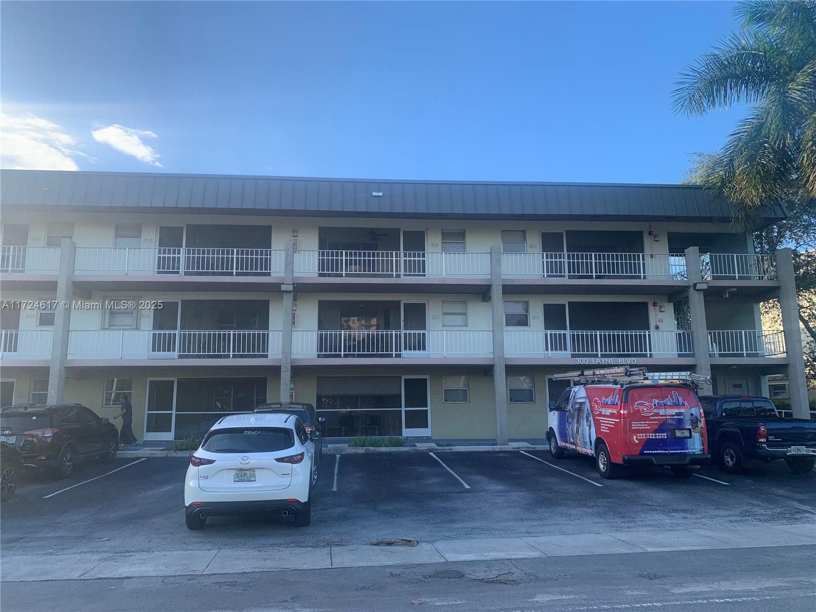 Amazing location close to the Beach, Publix, Walmart, Ross, Winn Dixie, Panera, Starbucks and much​​‌​​​​‌​‌​​​‌‌​​​‌‌‌​​‌​​‌‌​​​​ more....