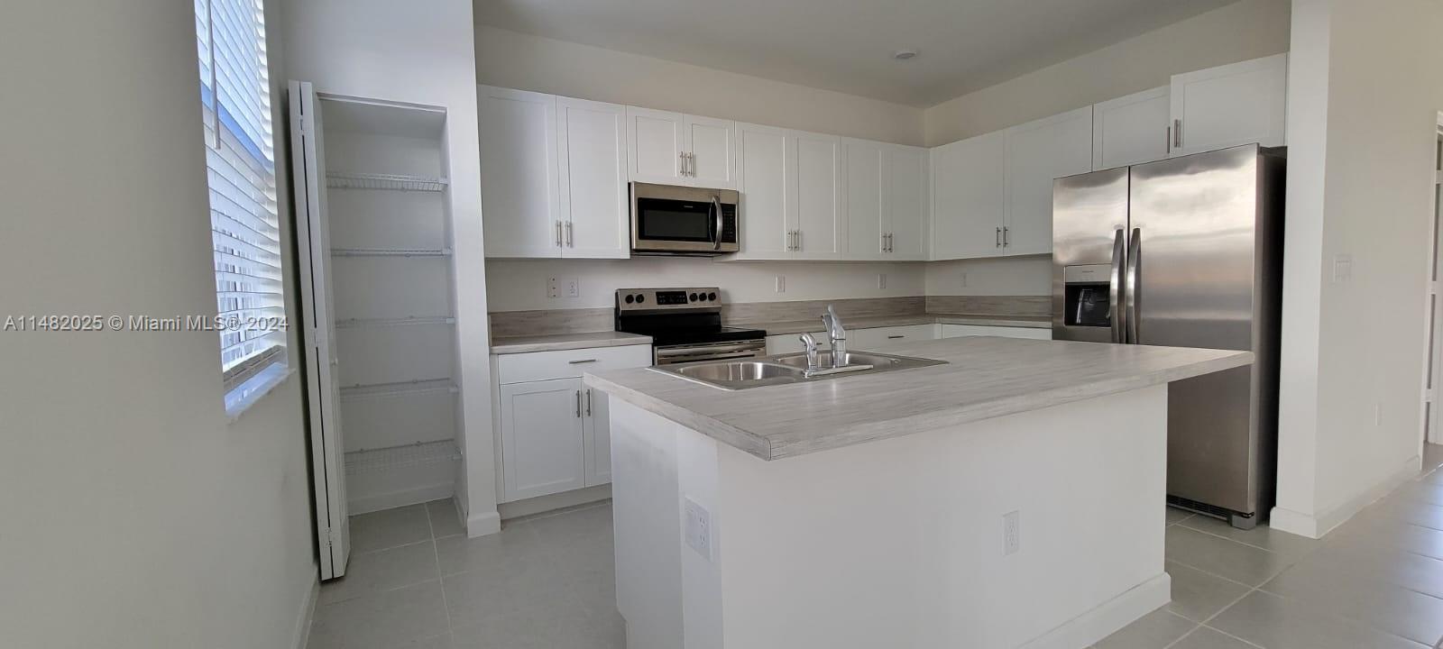 View Homestead, FL 33035 townhome