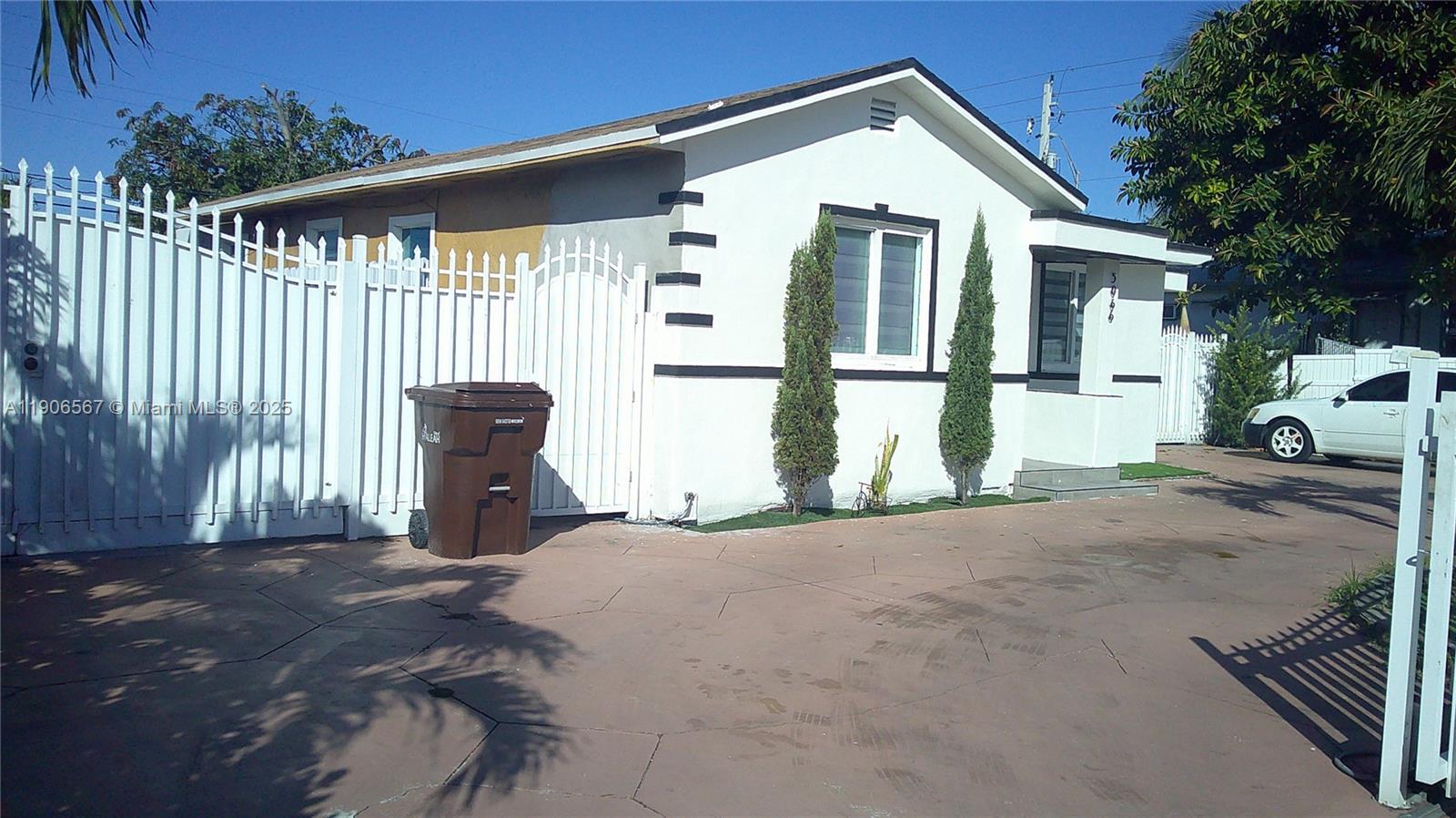 INGLESIDE PARK 1ST ADDN - Residential