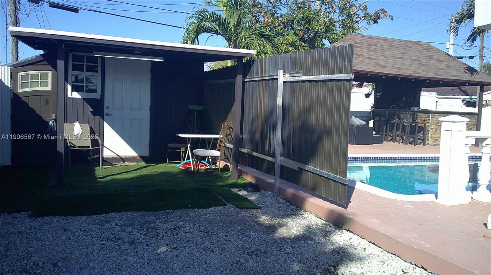 INGLESIDE PARK 1ST ADDN - Residential