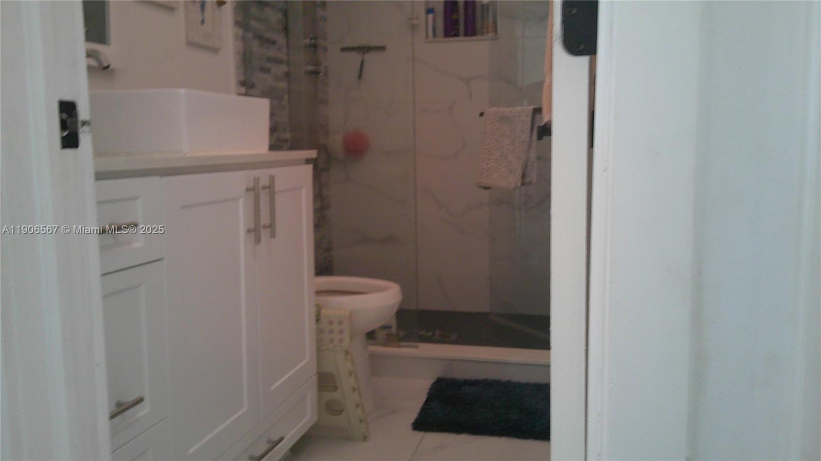 INGLESIDE PARK 1ST ADDN - Residential