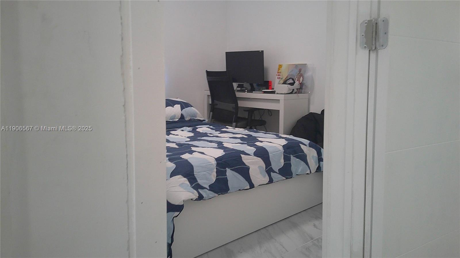 INGLESIDE PARK 1ST ADDN - Residential