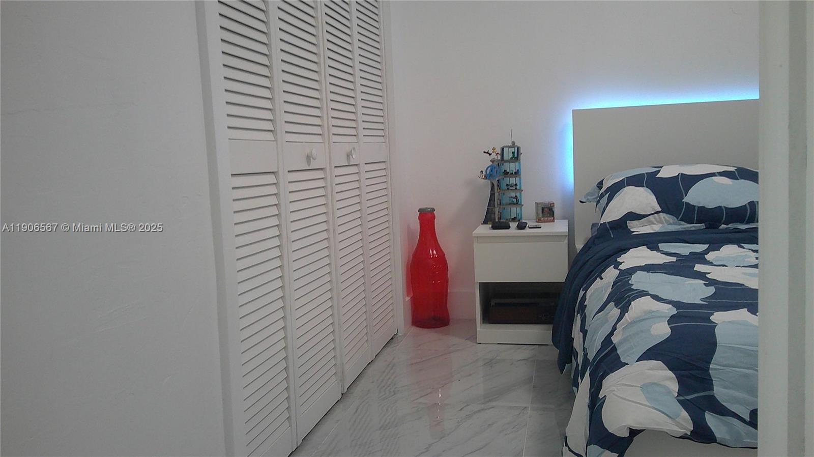 INGLESIDE PARK 1ST ADDN - Residential