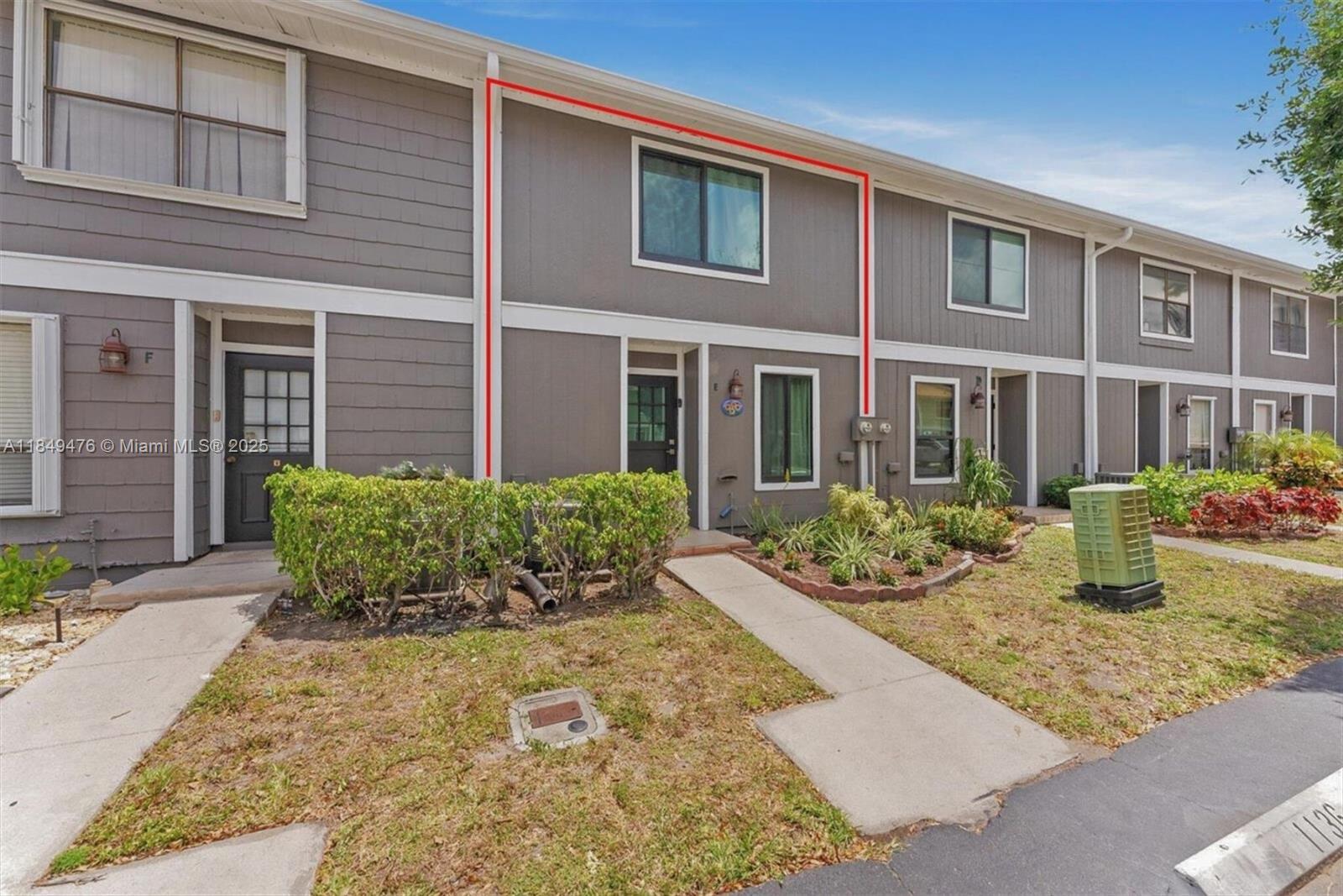 , West Palm Beach, FL, 33415/$310,999 3 2818650970