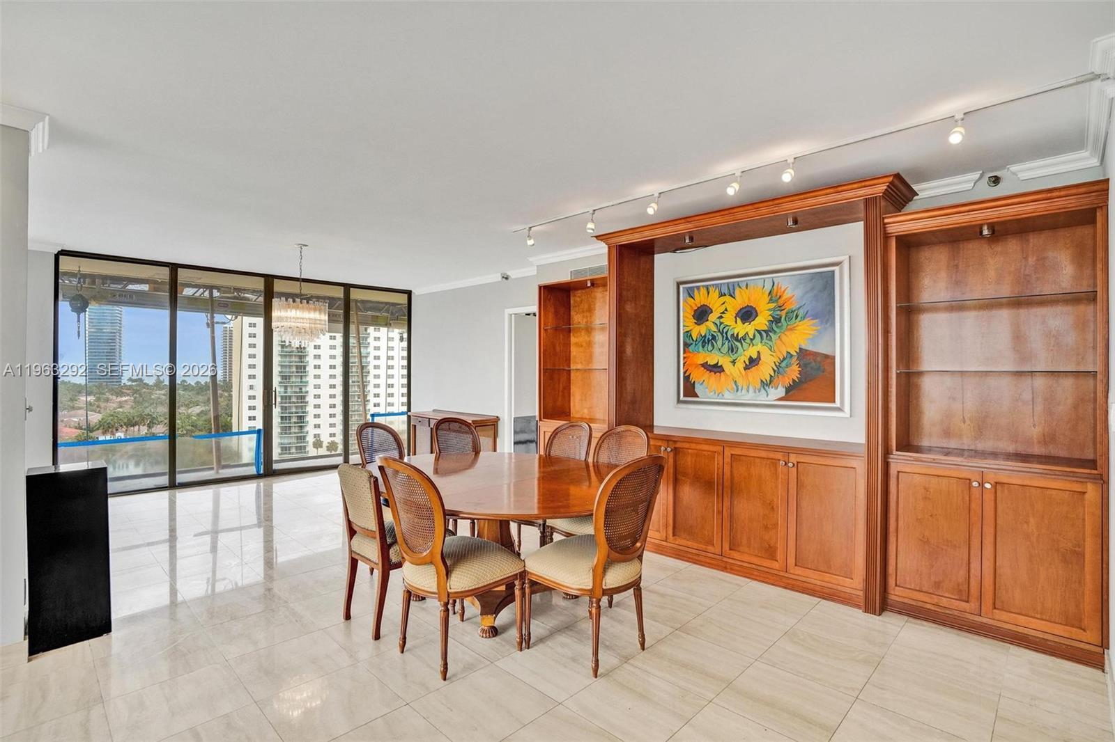 TURNBERRY TOWERS CONDO - Residential