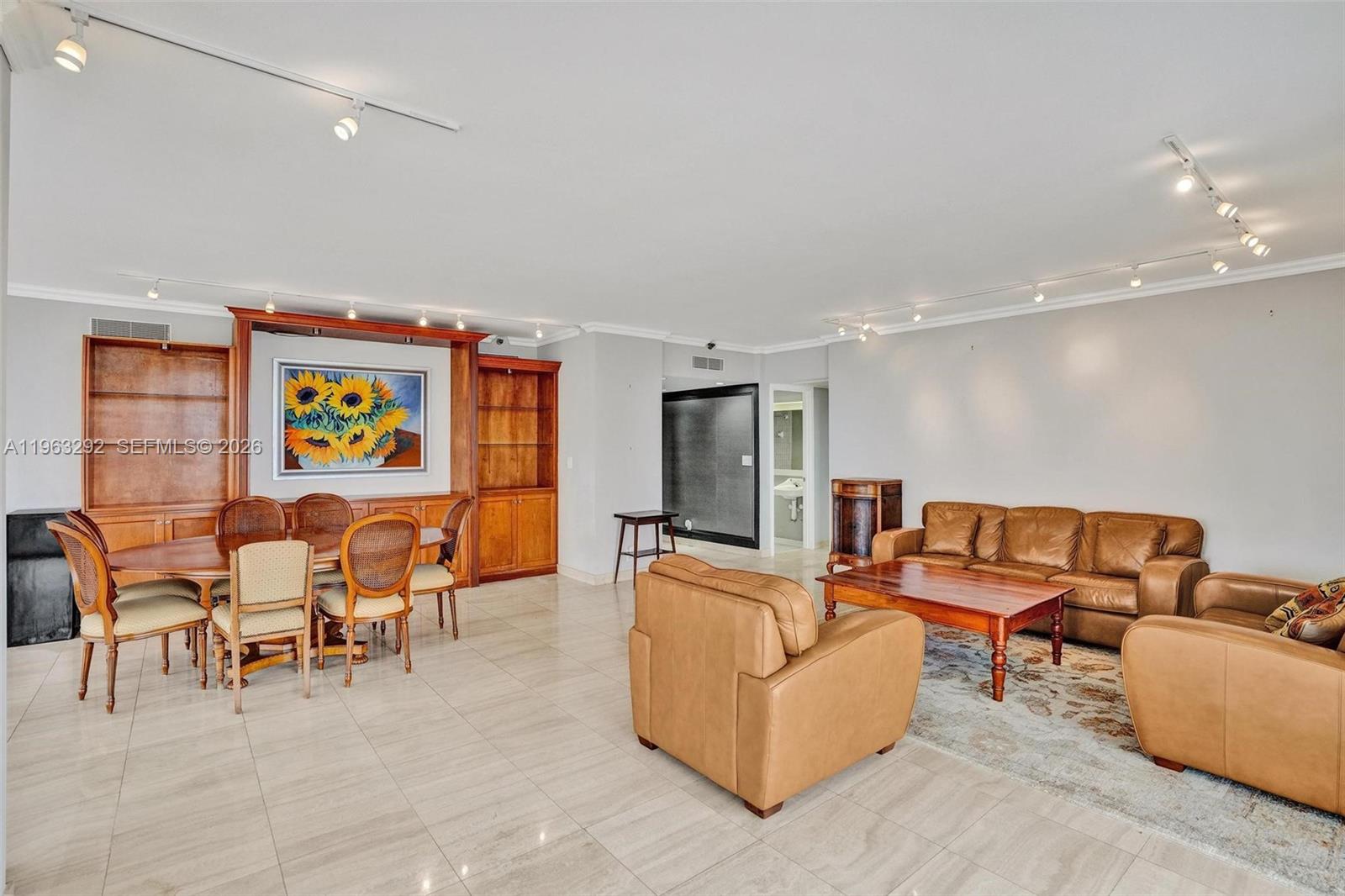 TURNBERRY TOWERS CONDO - Residential