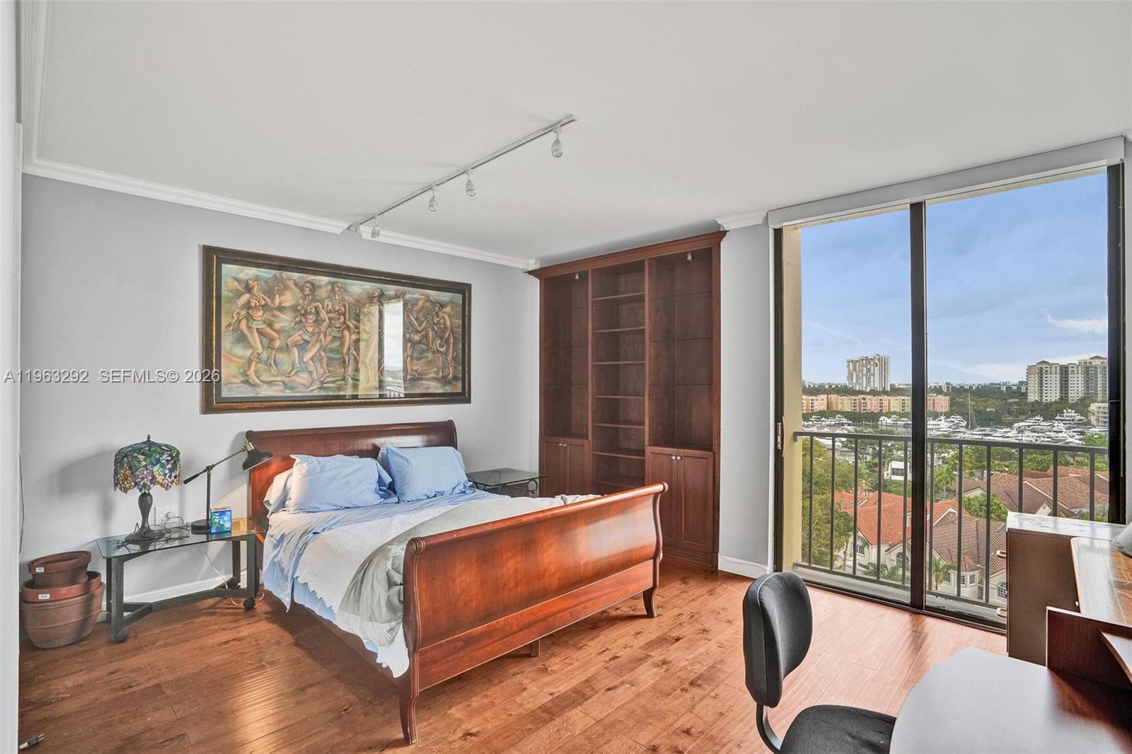 TURNBERRY TOWERS CONDO - Residential