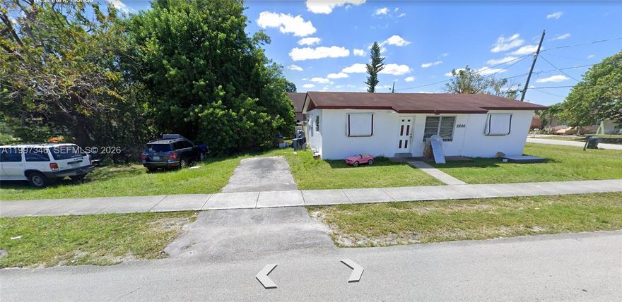 Corner Lot in West Park -- There's plenty of space to make this unit your own! More photos coming soon 

Investor Special -- don't miss out!