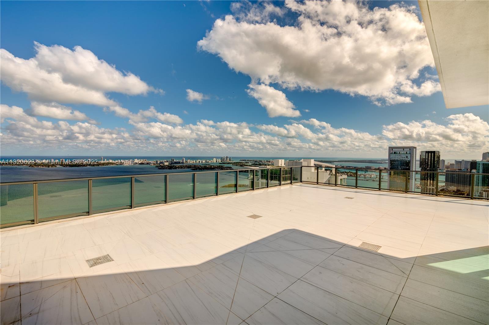 GRAN PARAISO CONDO - Residential