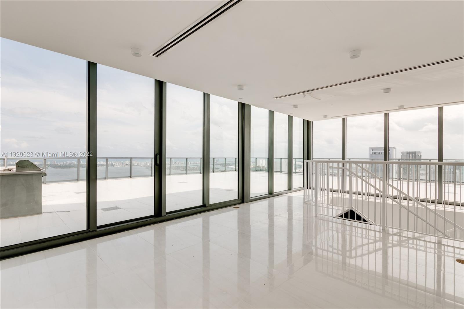 GRAN PARAISO CONDO - Residential