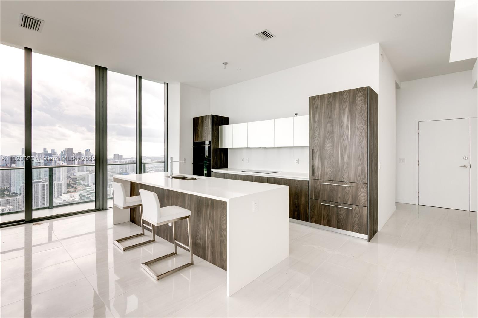 GRAN PARAISO CONDO - Residential