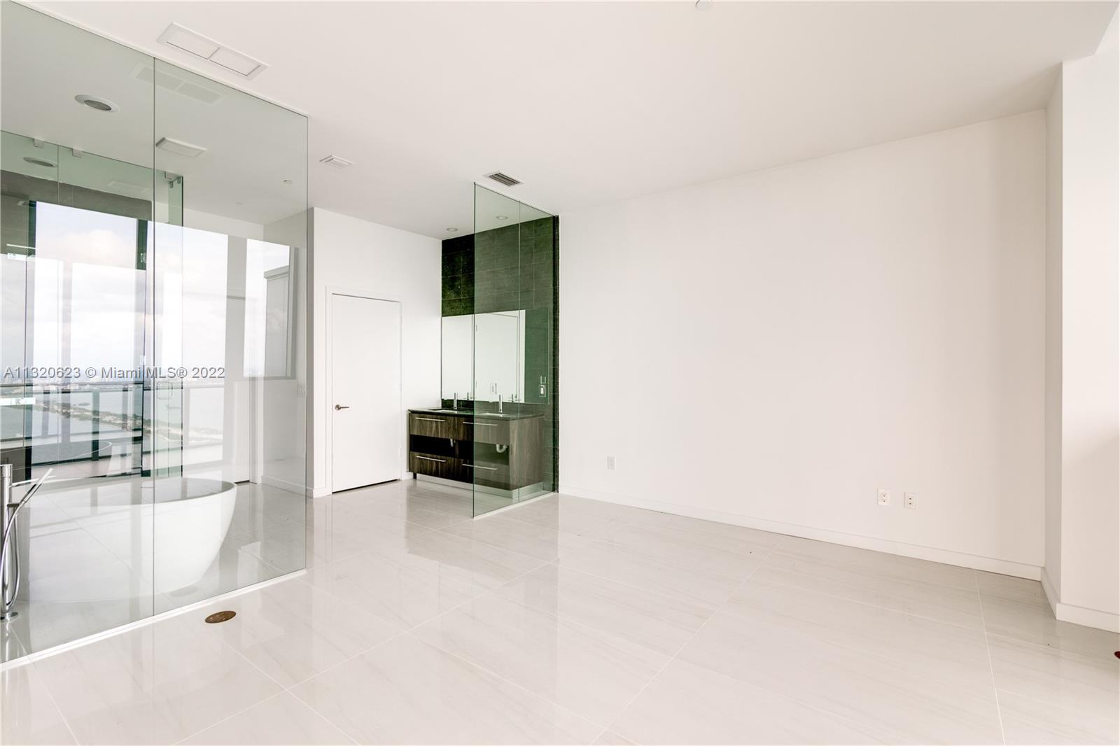 GRAN PARAISO CONDO - Residential