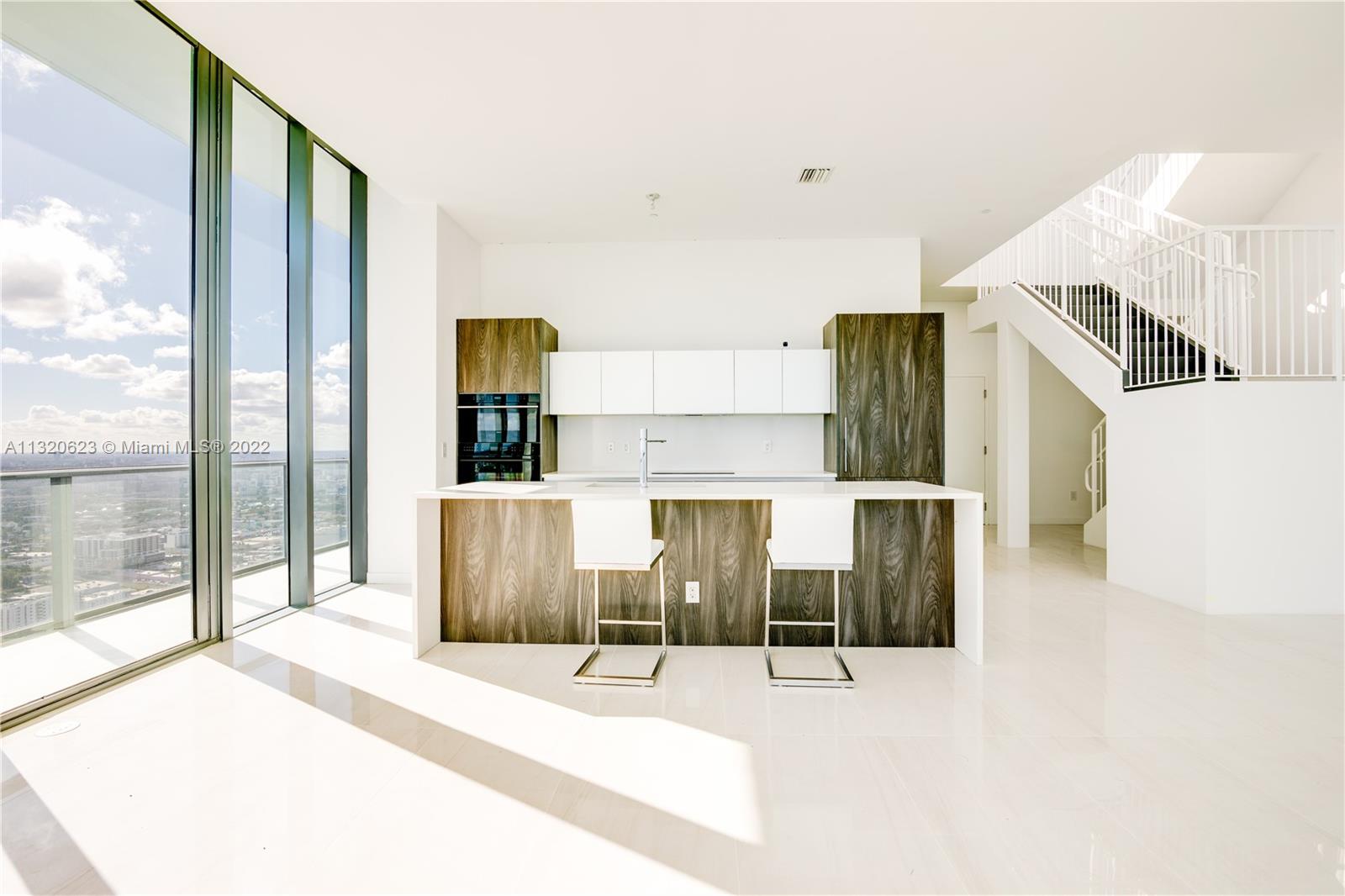 GRAN PARAISO CONDO - Residential