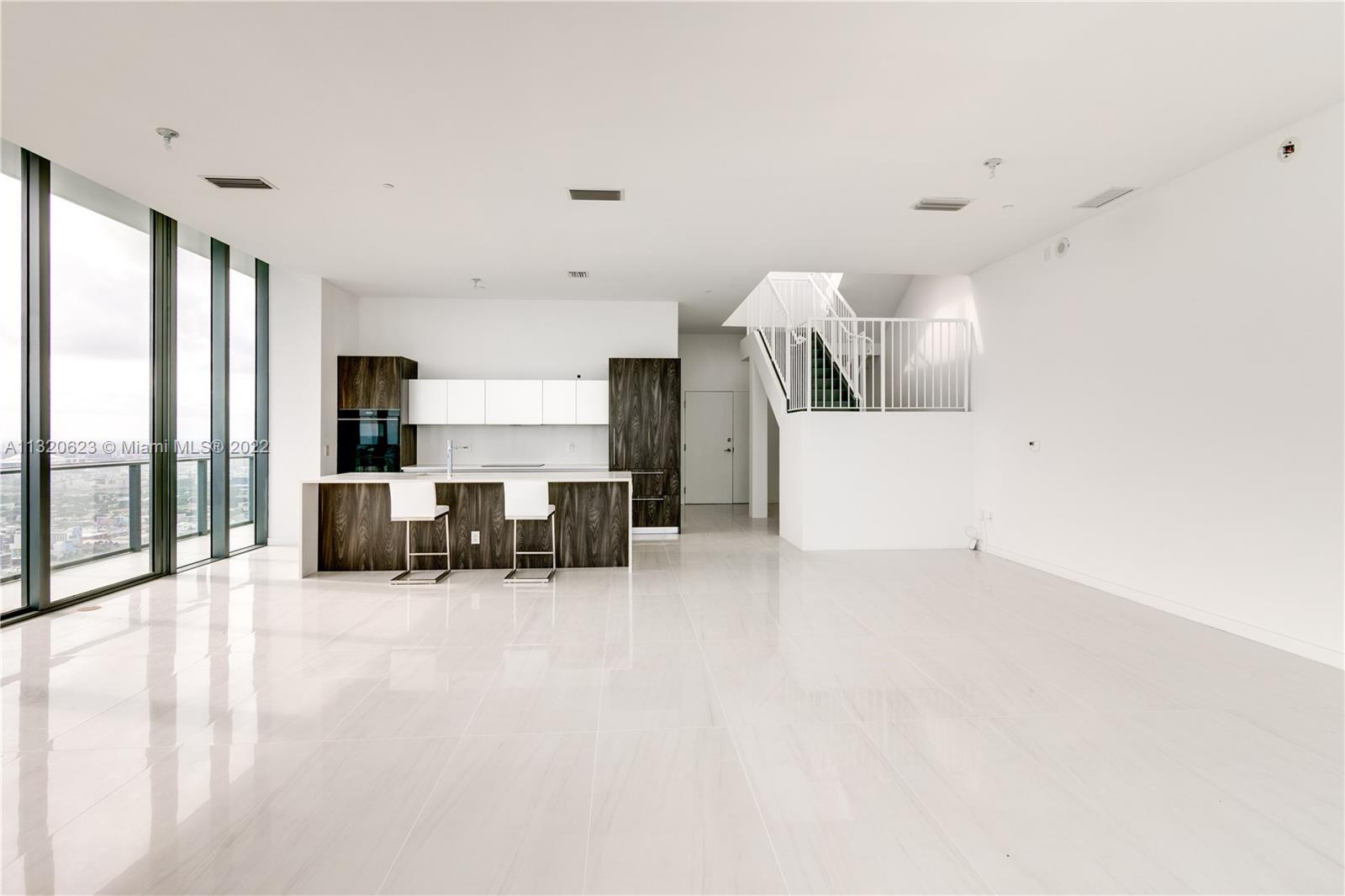 GRAN PARAISO CONDO - Residential