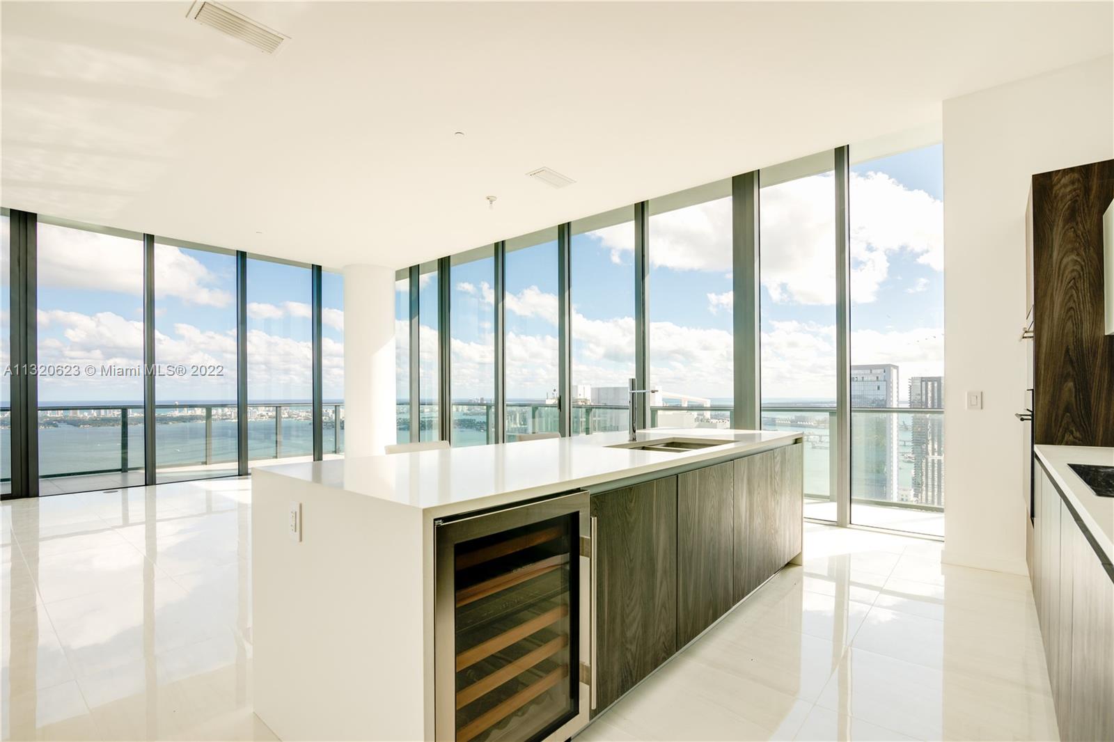 GRAN PARAISO CONDO - Residential