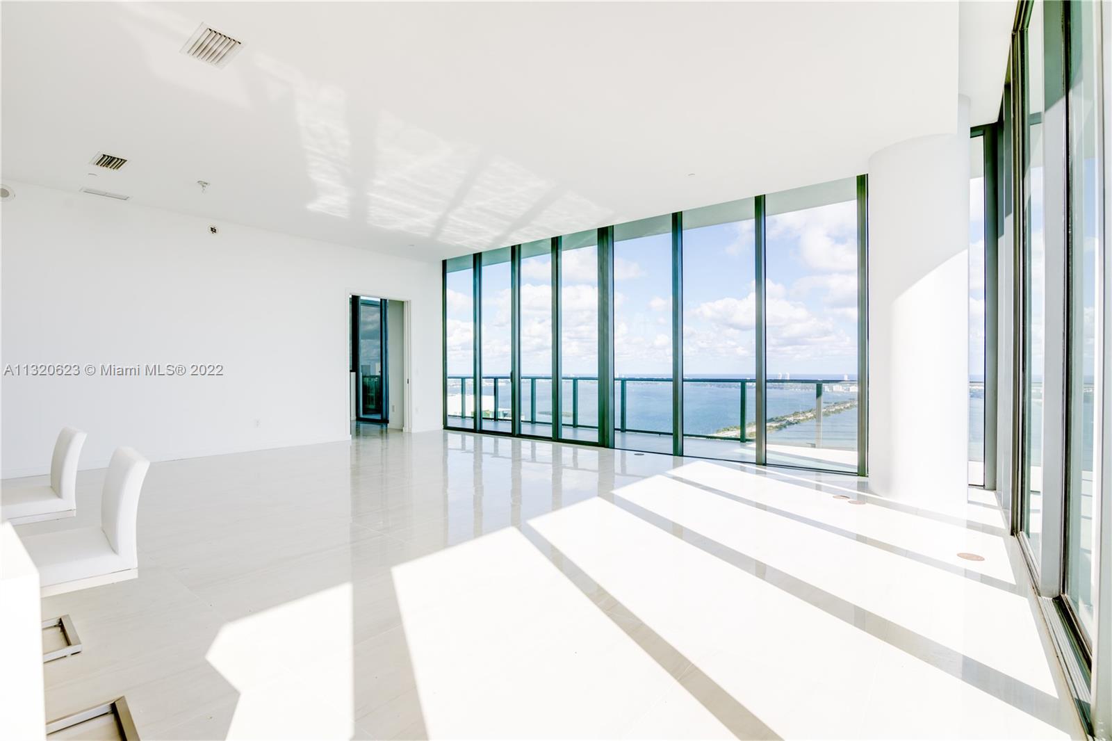 GRAN PARAISO CONDO - Residential