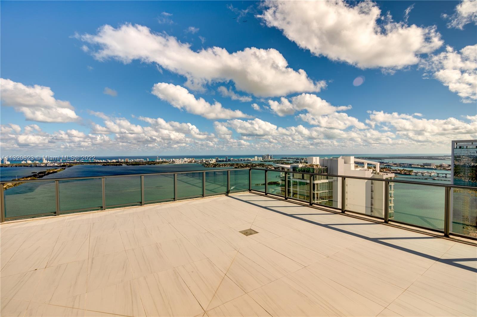 GRAN PARAISO CONDO - Residential