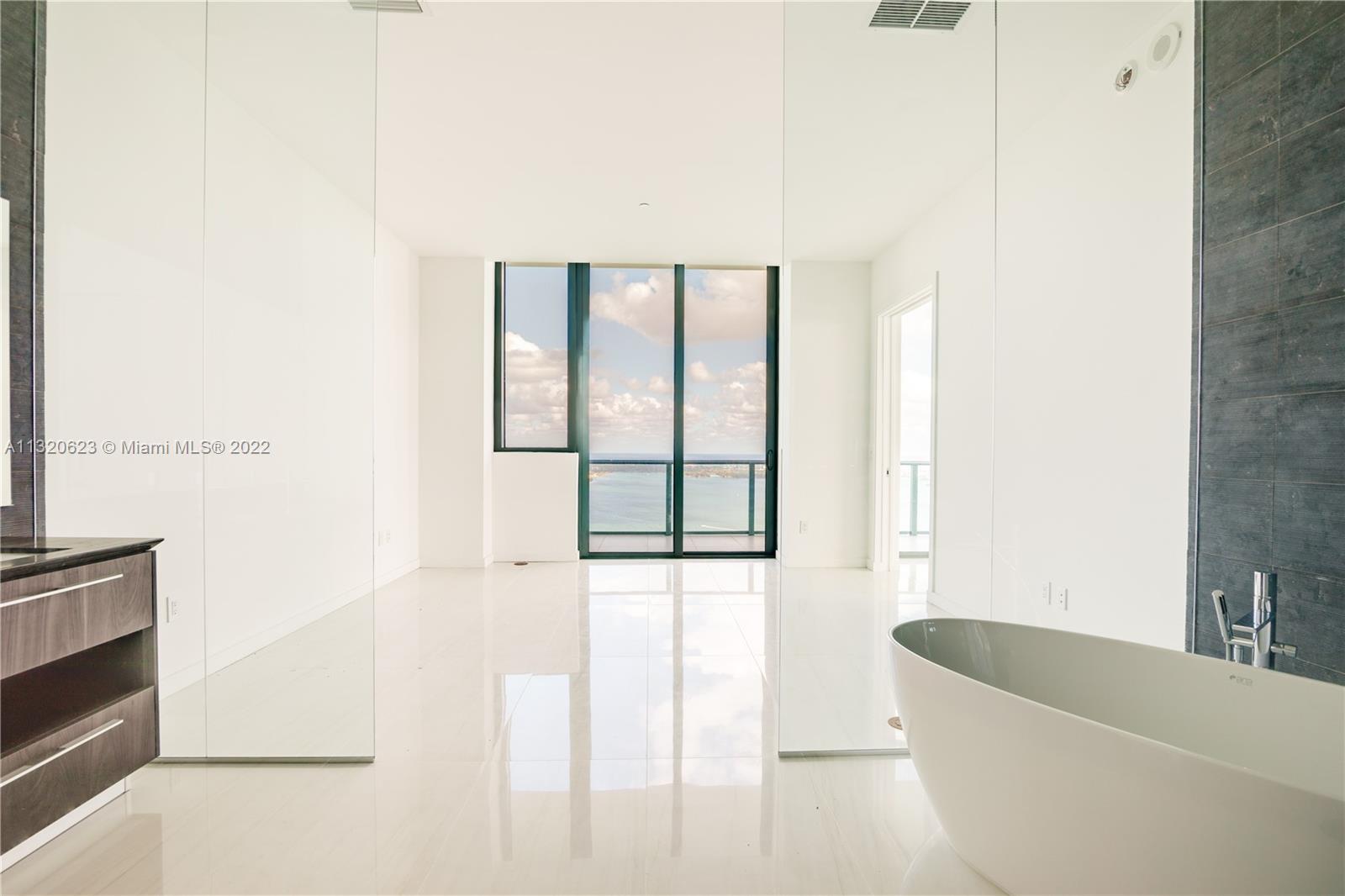 GRAN PARAISO CONDO - Residential