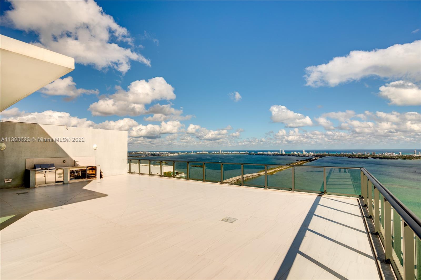 GRAN PARAISO CONDO - Residential