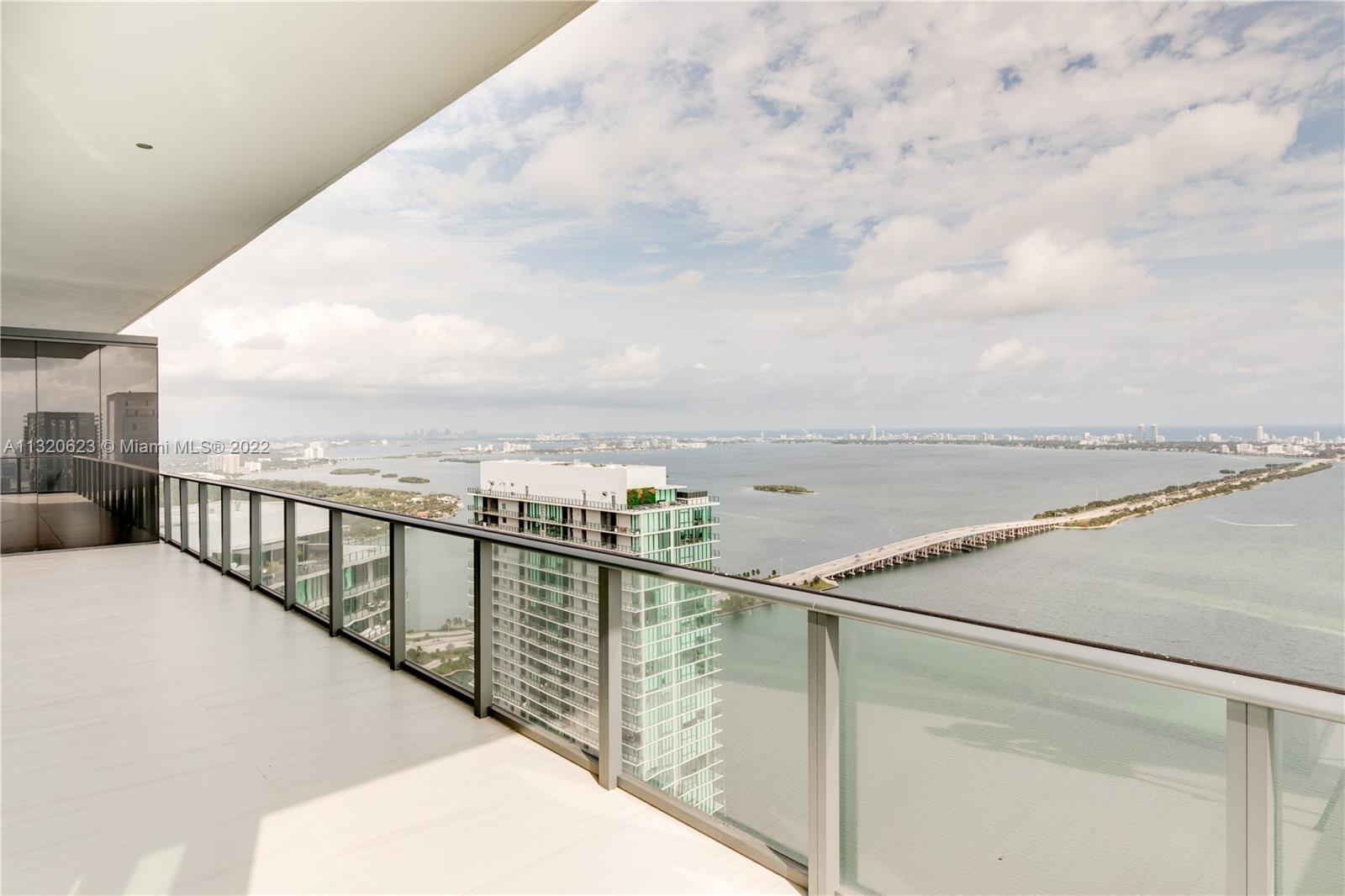 GRAN PARAISO CONDO - Residential