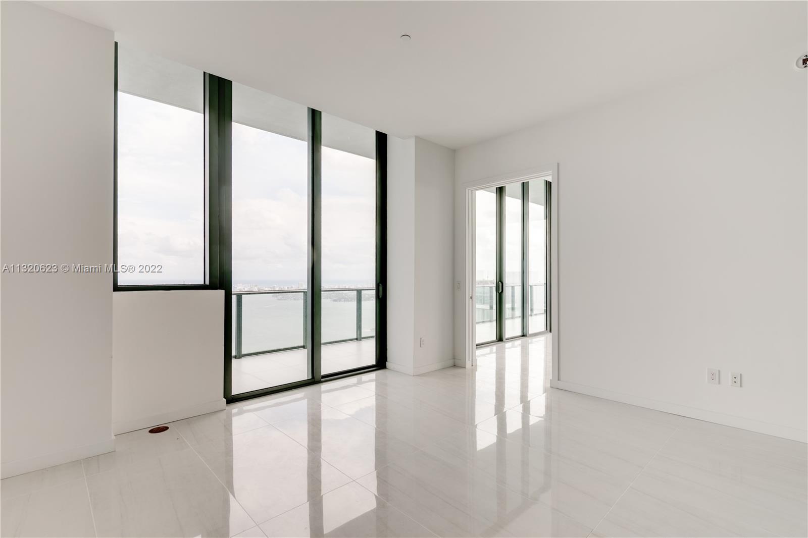 GRAN PARAISO CONDO - Residential