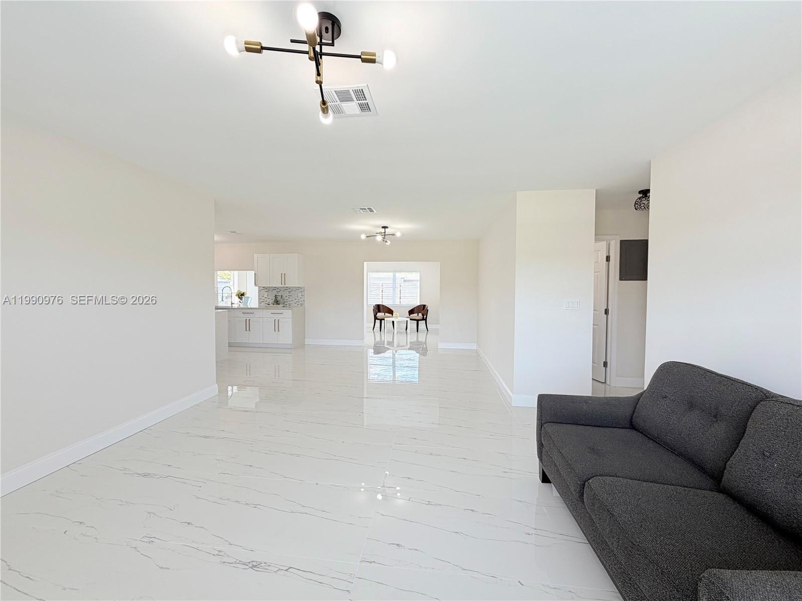 4731 NW 11th St, Lauderhill, FL, 33313/$519,000 4 4731 NW 11th St