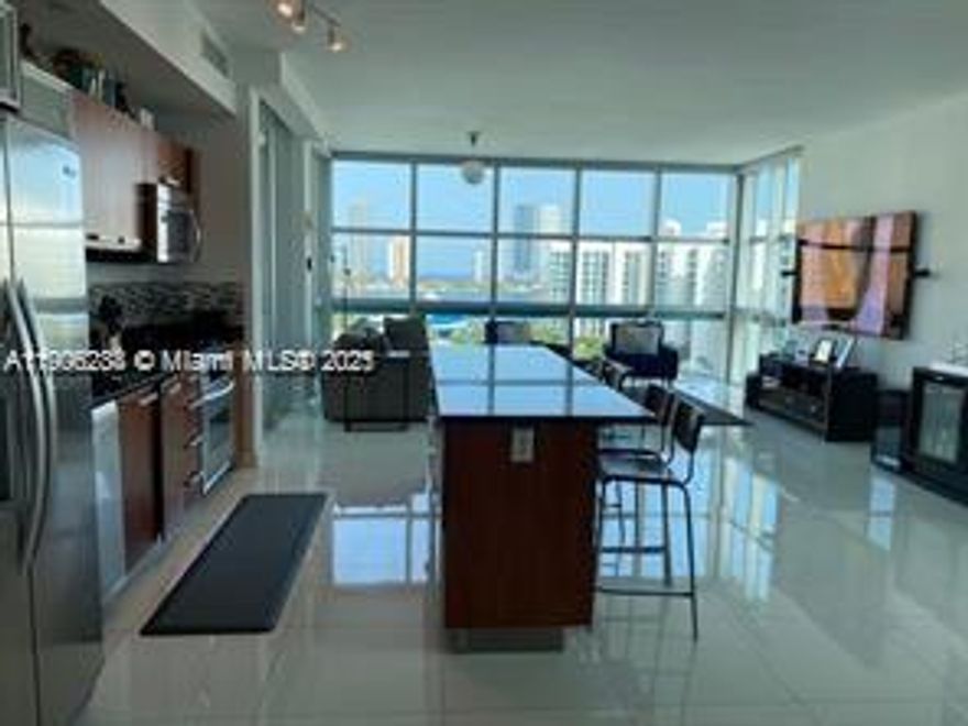 Best East Side "High Floor Unit" in the Atrium. Beautiful corner unit with breathtaking intra coastal, ocean and city views.3 bed+den+2.5 bath. European Kitchen with granite counter top, S/S appliances, built in closets, white porcelain floors. Elegantly finished with a fantastic floor plan. One of Aventura's premier building minutes away from beaches, shopping, "A" rated schools and restaurants. State of the art gym and pool.