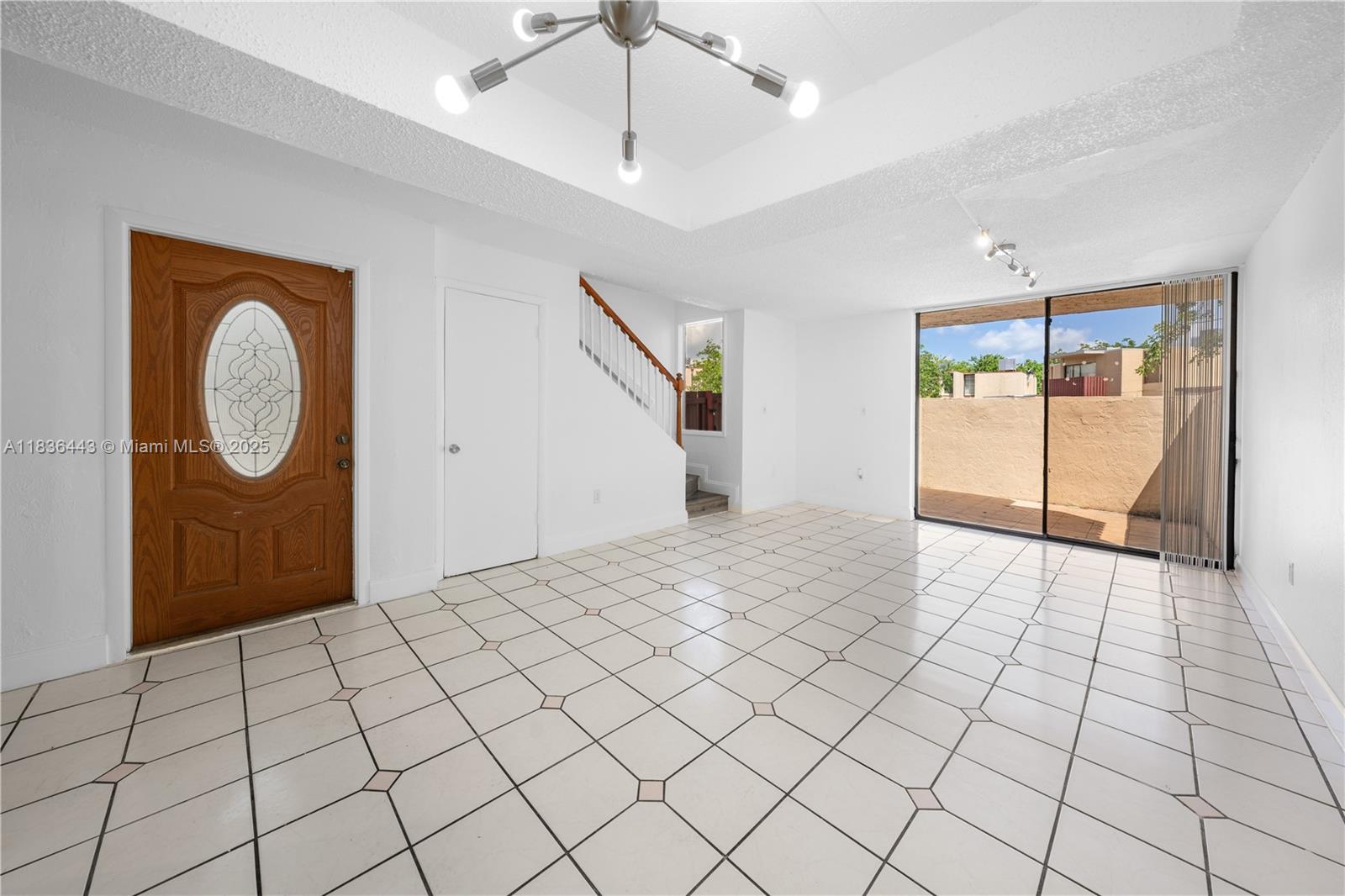 20000 SW 123rd Dr 20000, Miami, FL, 33177/$350,000 3 20000 SW 123rd Dr 20000