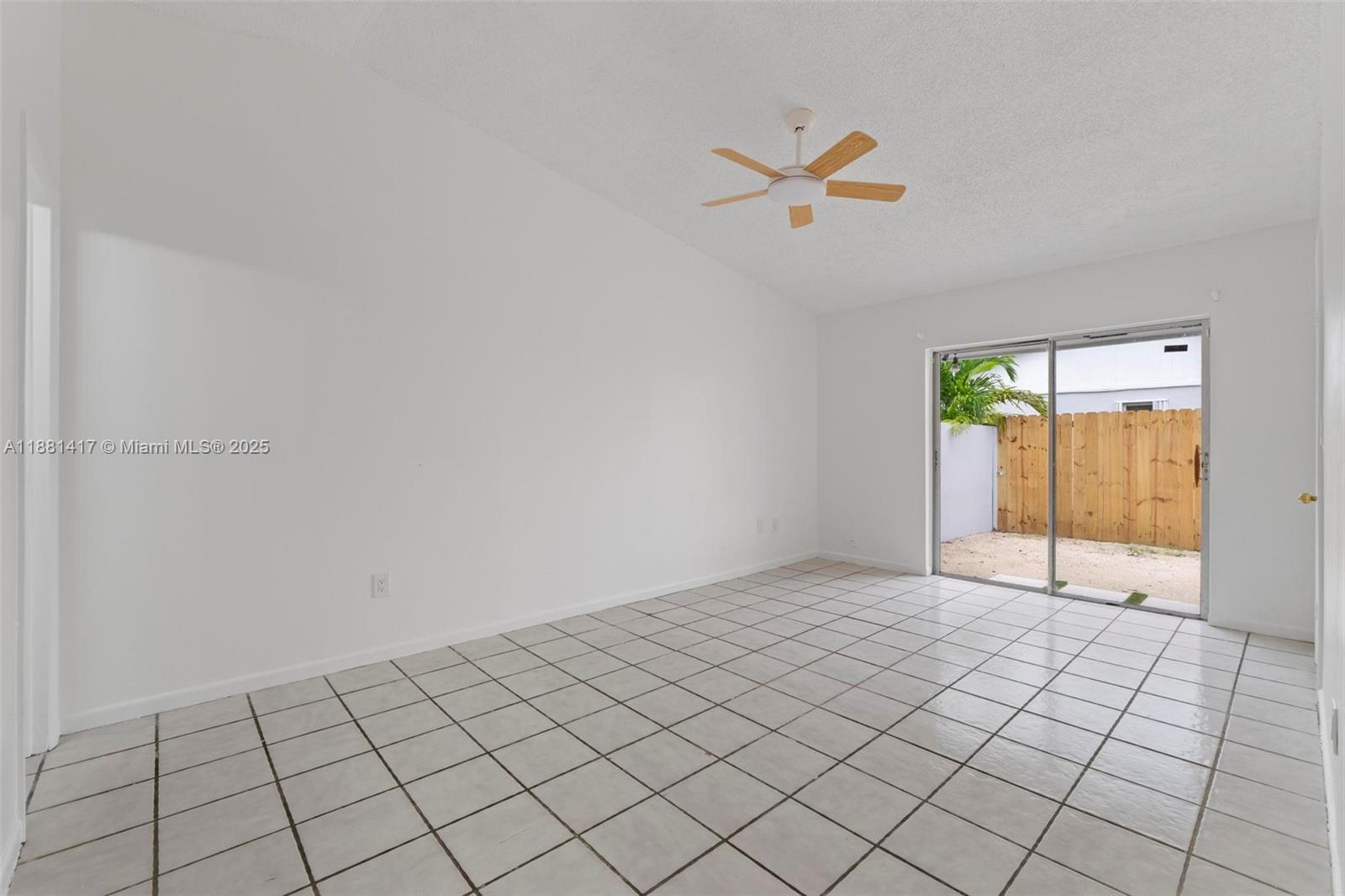 CUTLER CREEK CLUB SEC 2 - Residential Lease
