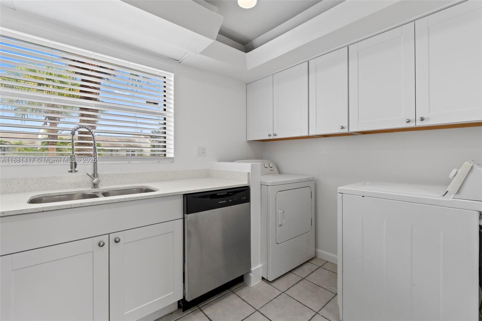 CUTLER CREEK CLUB SEC 2 - Residential Lease