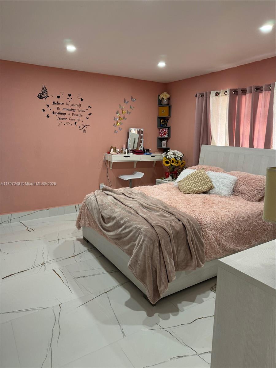 FOCSA CONDO - Residential