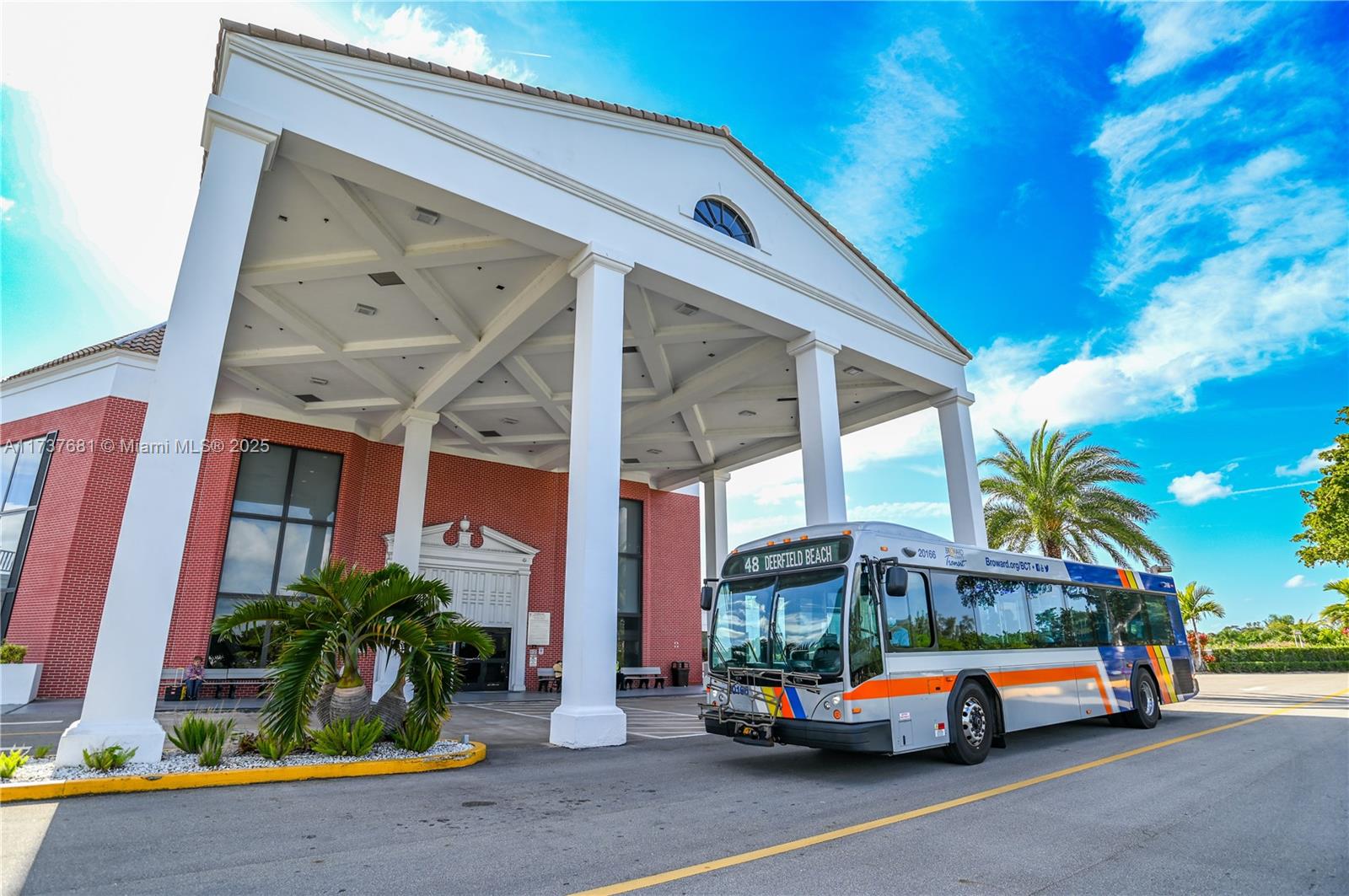 OAKRIDGE V CONDO - Residential