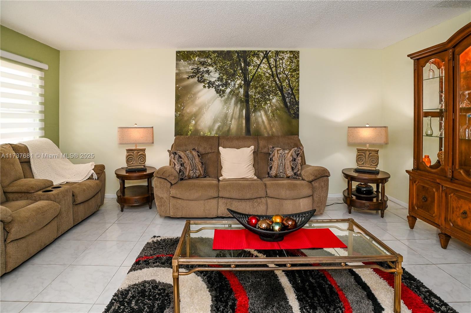 OAKRIDGE V CONDO - Residential