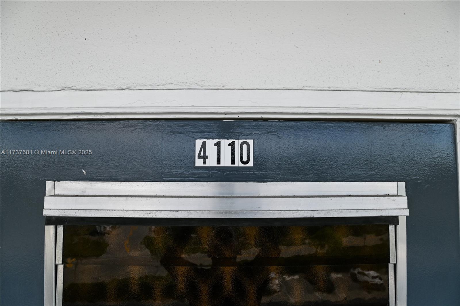 OAKRIDGE V CONDO - Residential