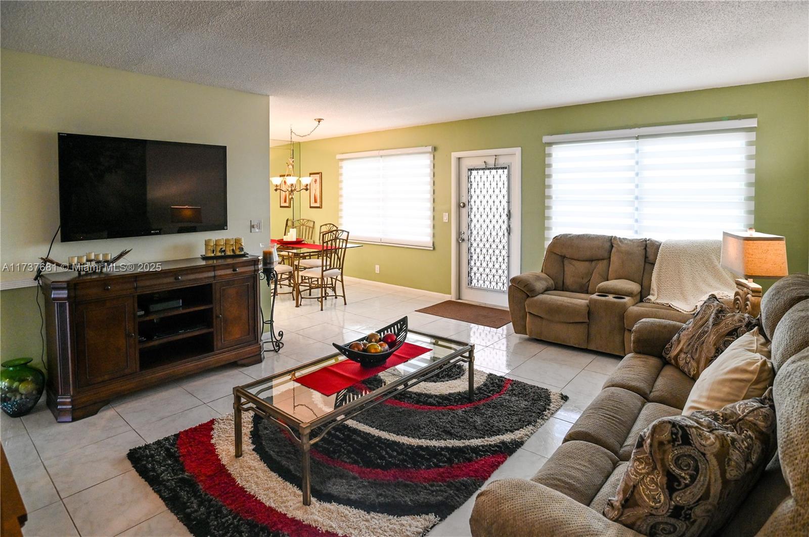 OAKRIDGE V CONDO - Residential