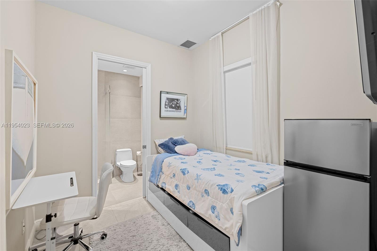 VENETIAN SEC KEYSTONE POI - Residential