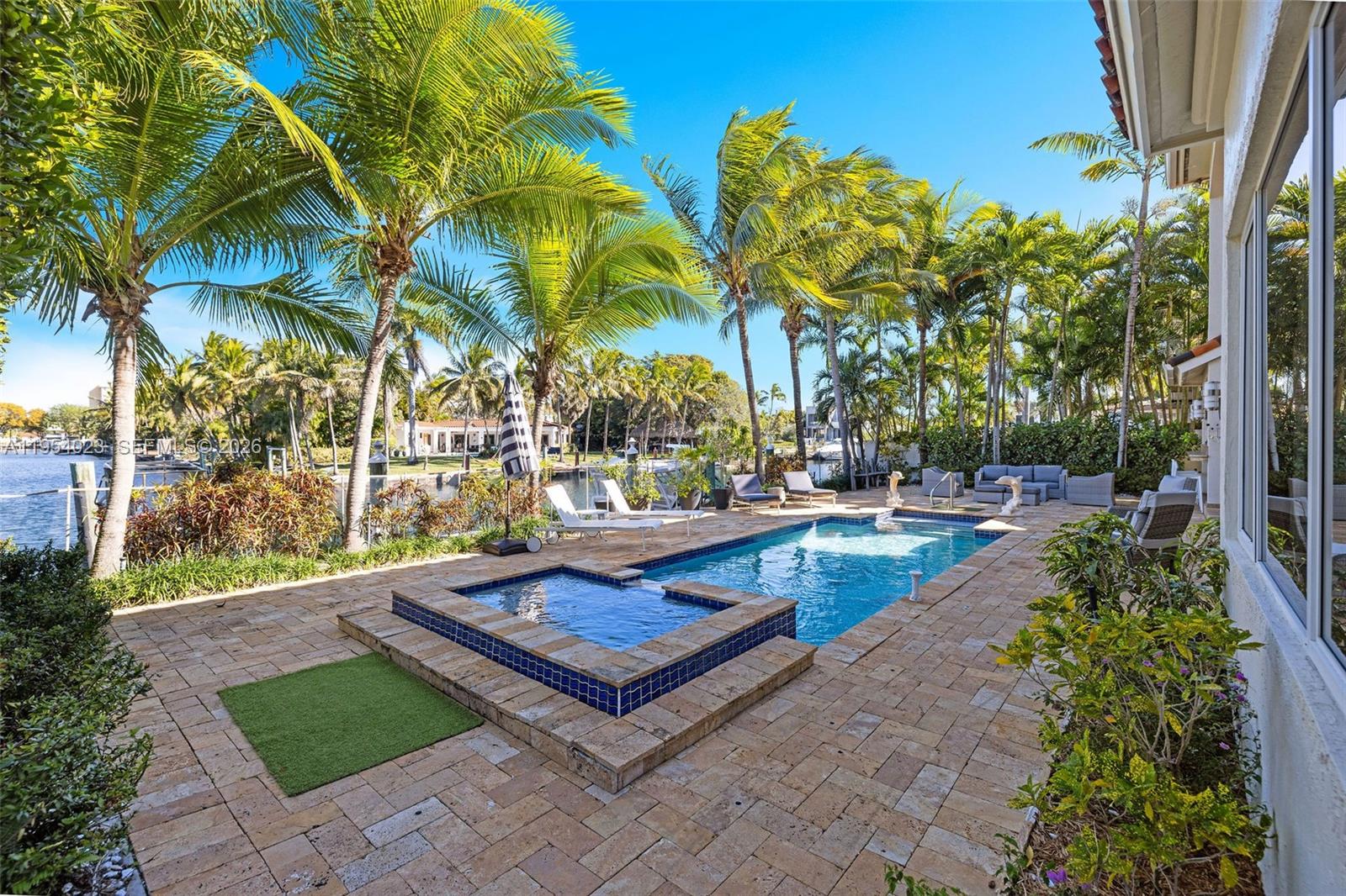 VENETIAN SEC KEYSTONE POI - Residential